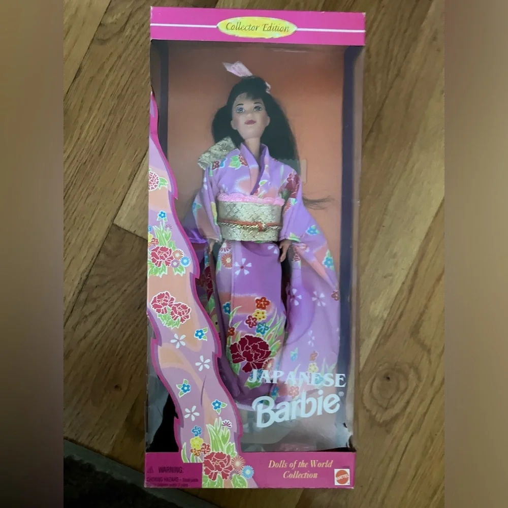 Barbie collector dolls in the boxes Around the World - Picture 3 of 10